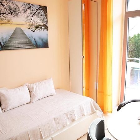 Villa Mit Whirlpool Fuer 32 Per ツリクヴェニツァ エクステリア 写真