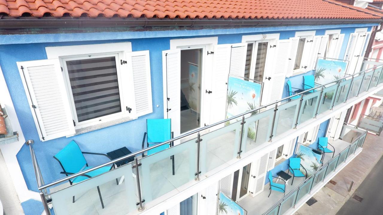 Villa Mit Whirlpool Fuer 32 Per ツリクヴェニツァ エクステリア 写真